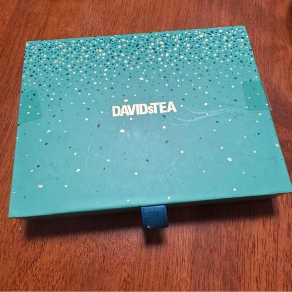 DAVIDsTEA Assorted Tea Sampler Set - Picture 2 of 5